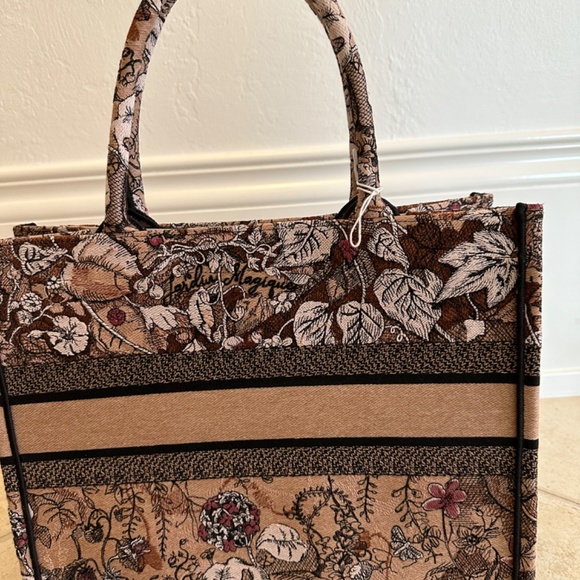 Christian Dior Book Tote Embroidered Canvas Medium  Neutral, Print - Picture 2 of 4